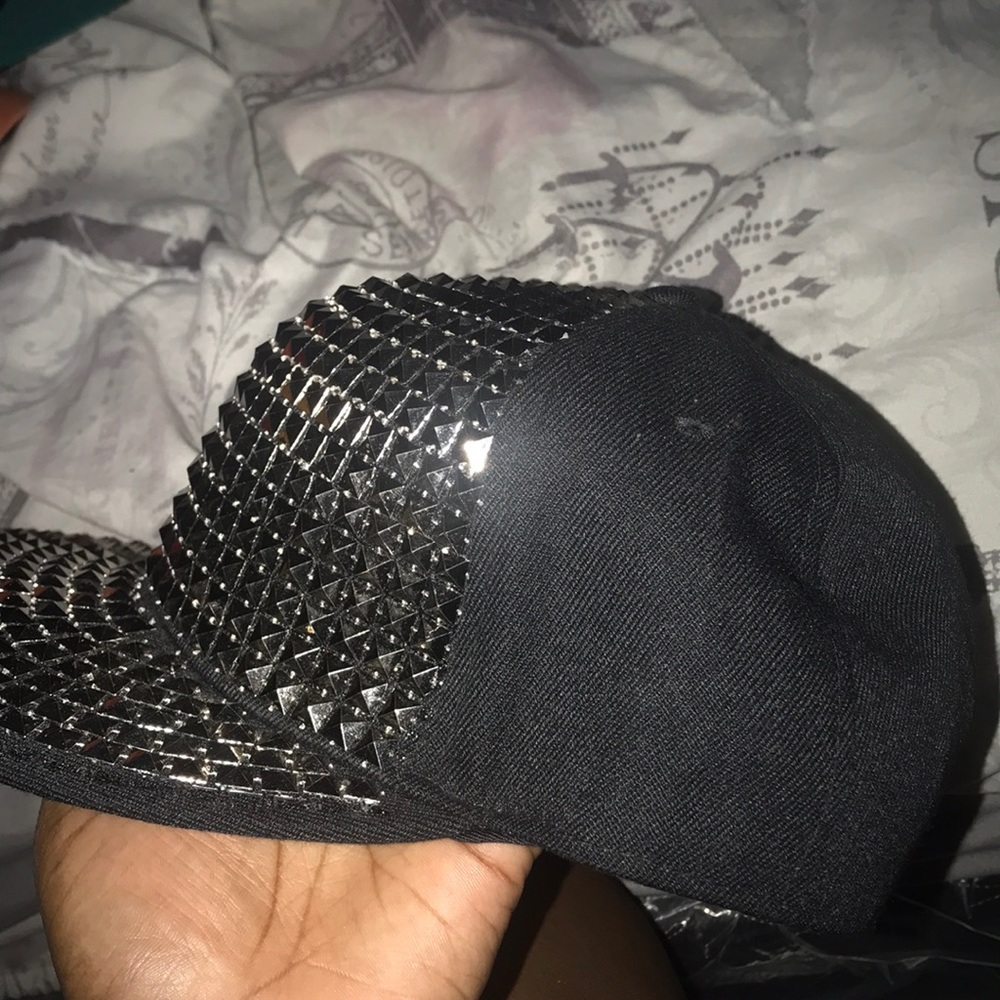 hat - Picture 2 of 2